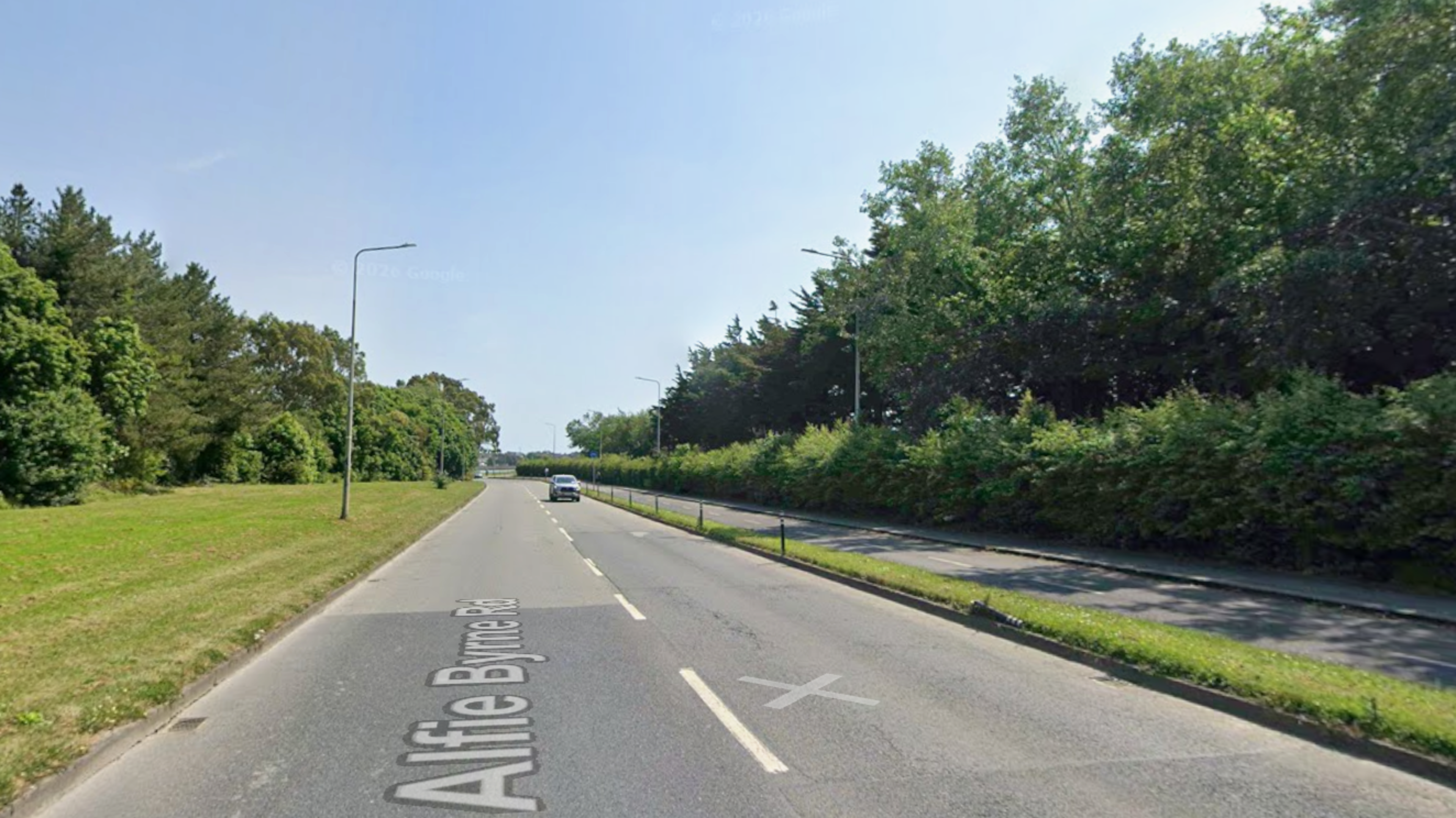 Female suspect wanted by gardaí after assaulting woman in Clontarf robbery